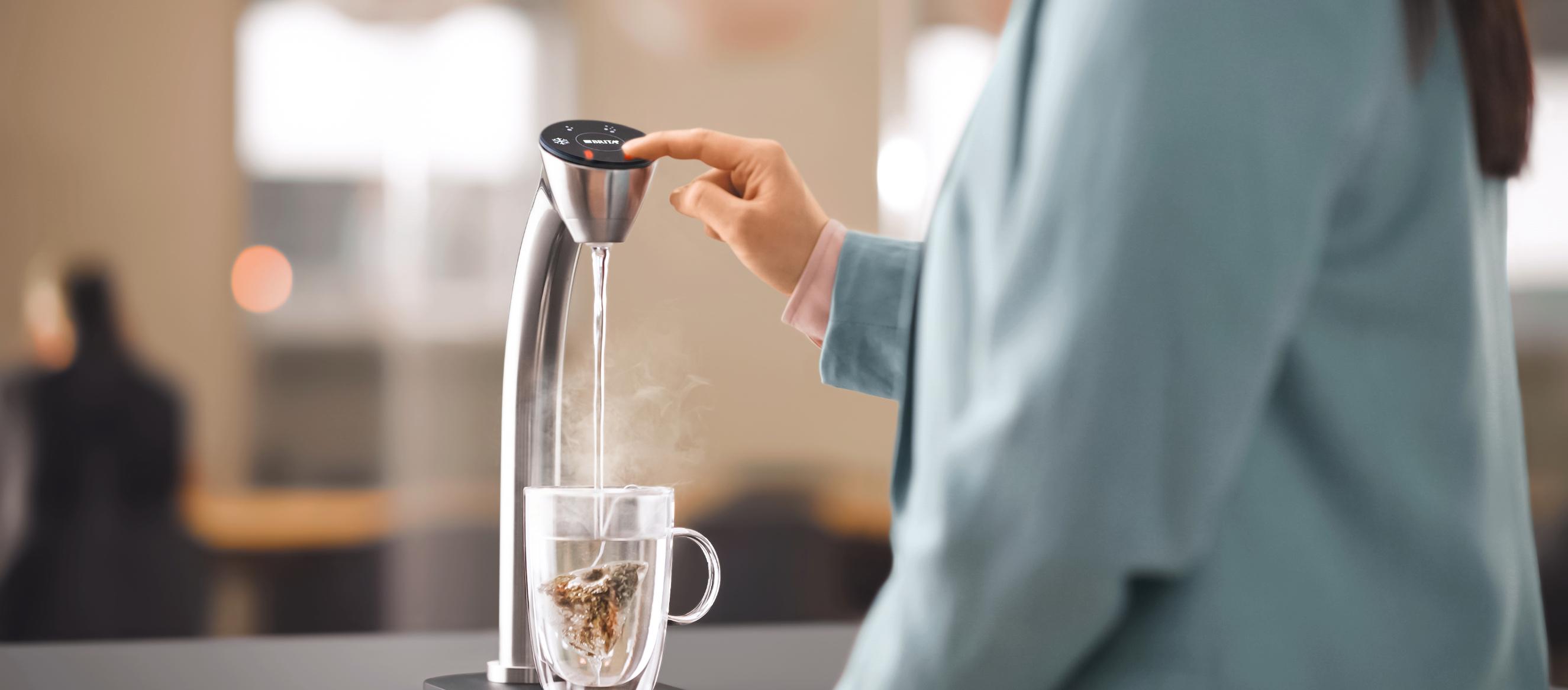 2021_BRITA_Extra C-Shape_hot water_dispensing 1566x709