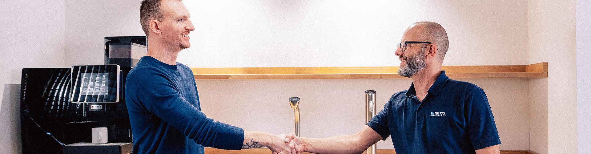 Maintenance Customer Handshake (1920x500)